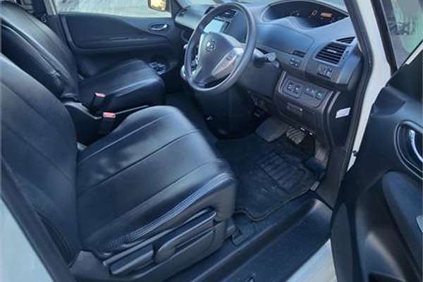 2015 Nissan SERENA HIGHWAY STAR G (HYBRID) C26