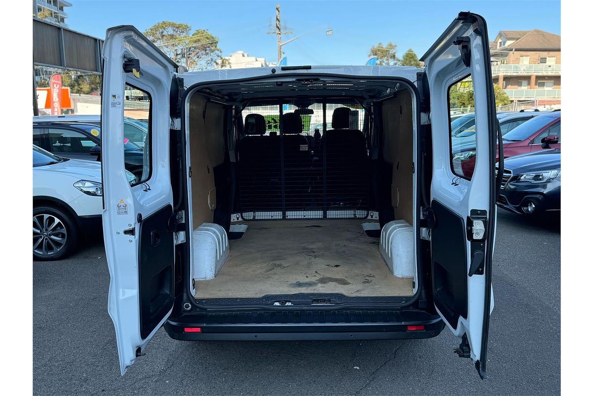 2020 Mitsubishi EXPRESS GLX SWB SN MY21