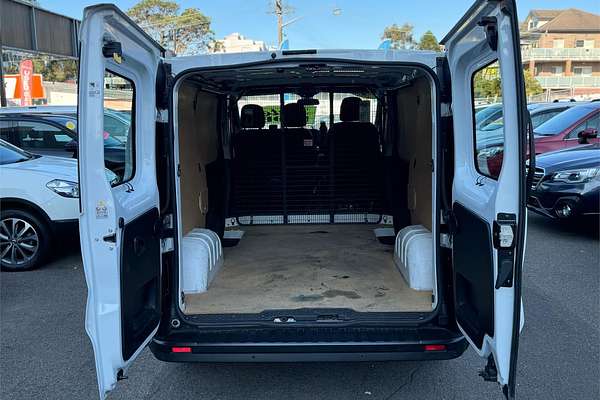 2020 Mitsubishi EXPRESS GLX SWB SN MY21