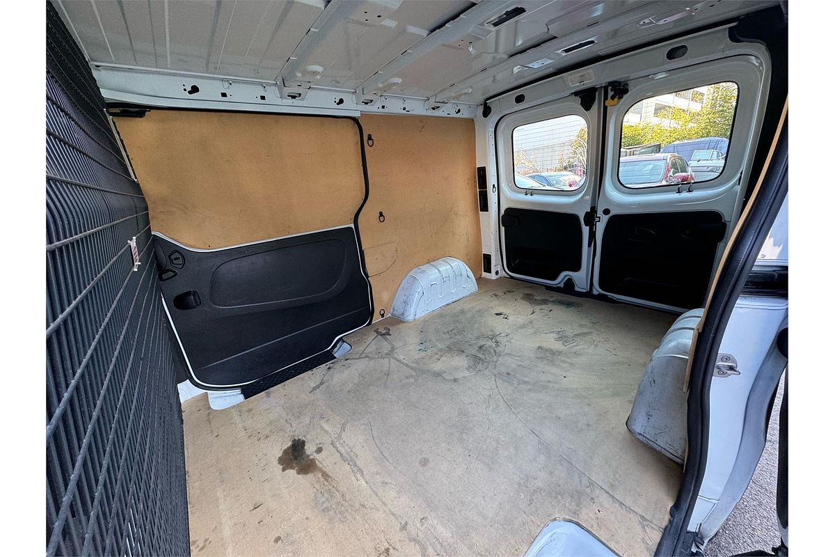 2020 Mitsubishi EXPRESS GLX SWB SN MY21