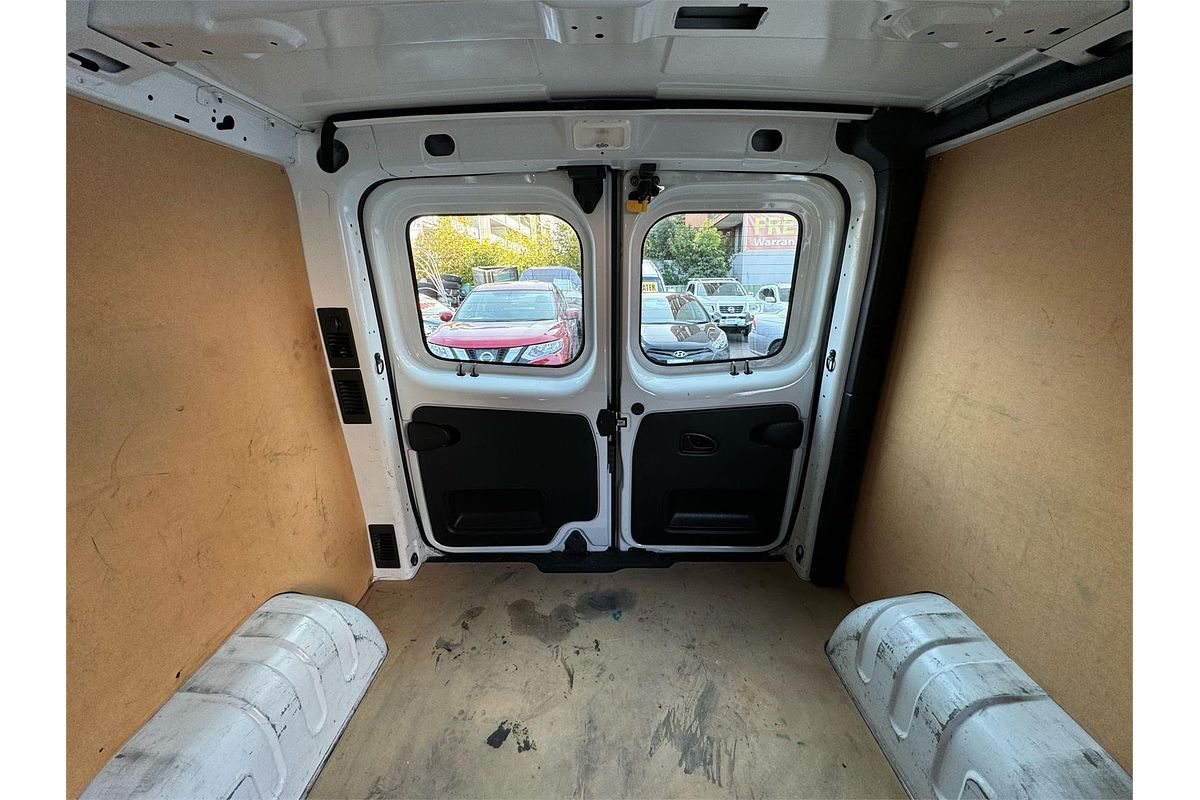 2020 Mitsubishi EXPRESS GLX SWB SN MY21