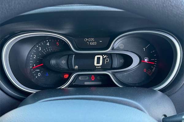 2020 Mitsubishi EXPRESS GLX SWB SN MY21