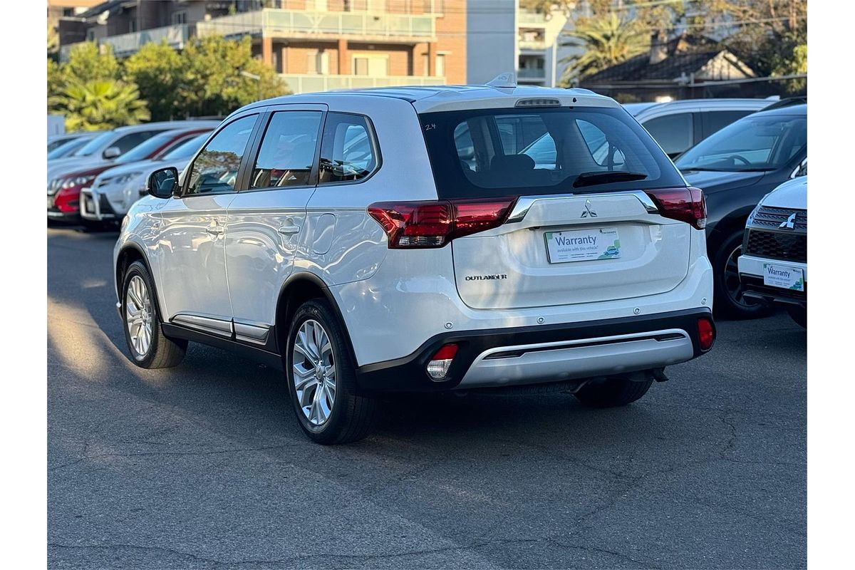2021 Mitsubishi OUTLANDER ES 7 SEAT (2WD) ZL MY21