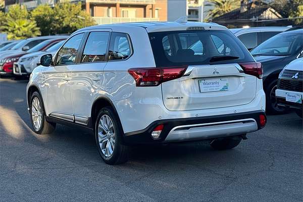 2021 Mitsubishi OUTLANDER ES 7 SEAT (2WD) ZL MY21