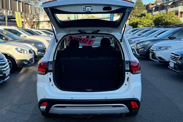 2021 Mitsubishi OUTLANDER ES 7 SEAT (2WD) ZL MY21