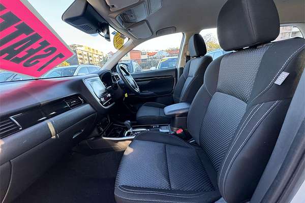 2021 Mitsubishi OUTLANDER ES 7 SEAT (2WD) ZL MY21