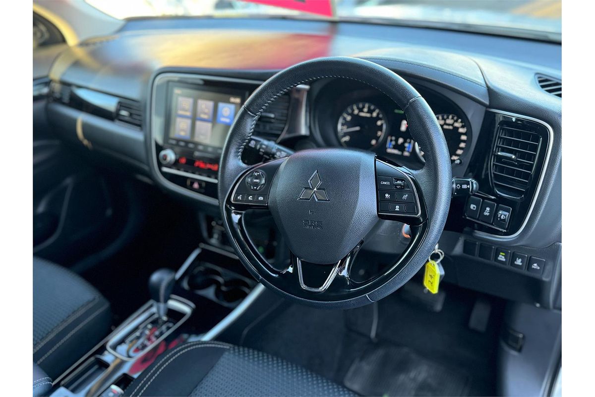2021 Mitsubishi OUTLANDER ES 7 SEAT (2WD) ZL MY21