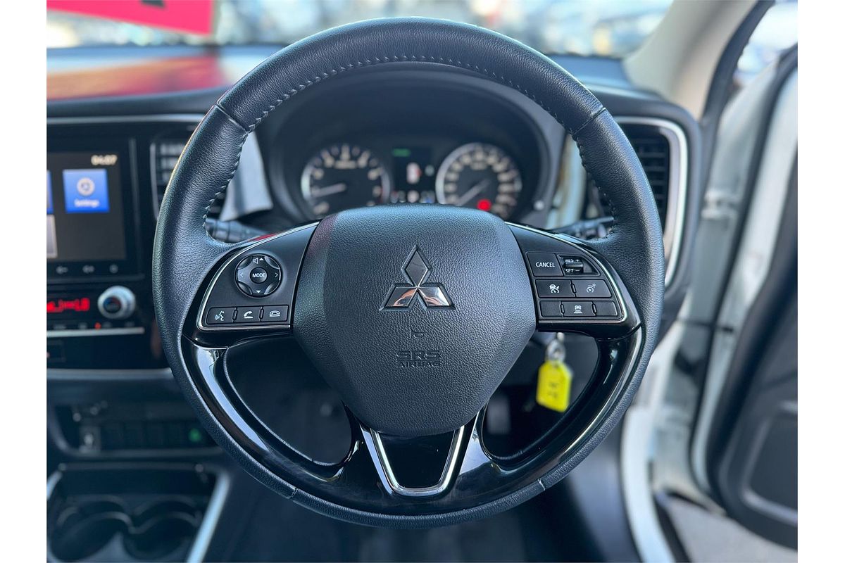 2021 Mitsubishi OUTLANDER ES 7 SEAT (2WD) ZL MY21