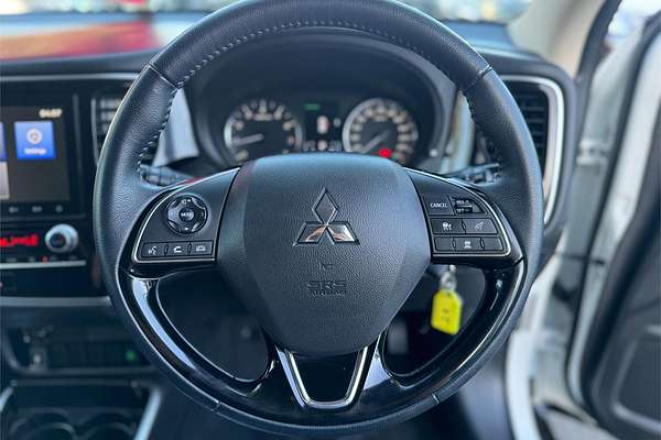 2021 Mitsubishi OUTLANDER ES 7 SEAT (2WD) ZL MY21