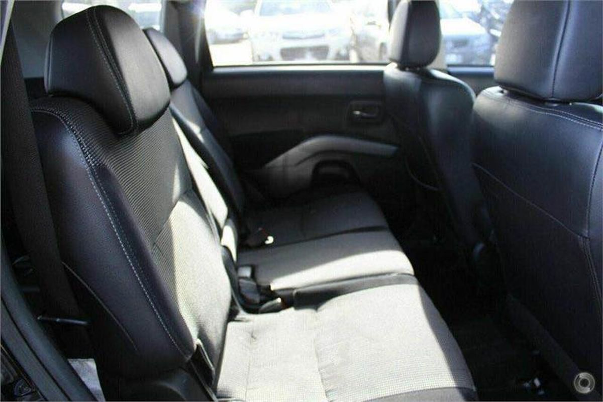 2010 Mitsubishi Outlander RX ZH
