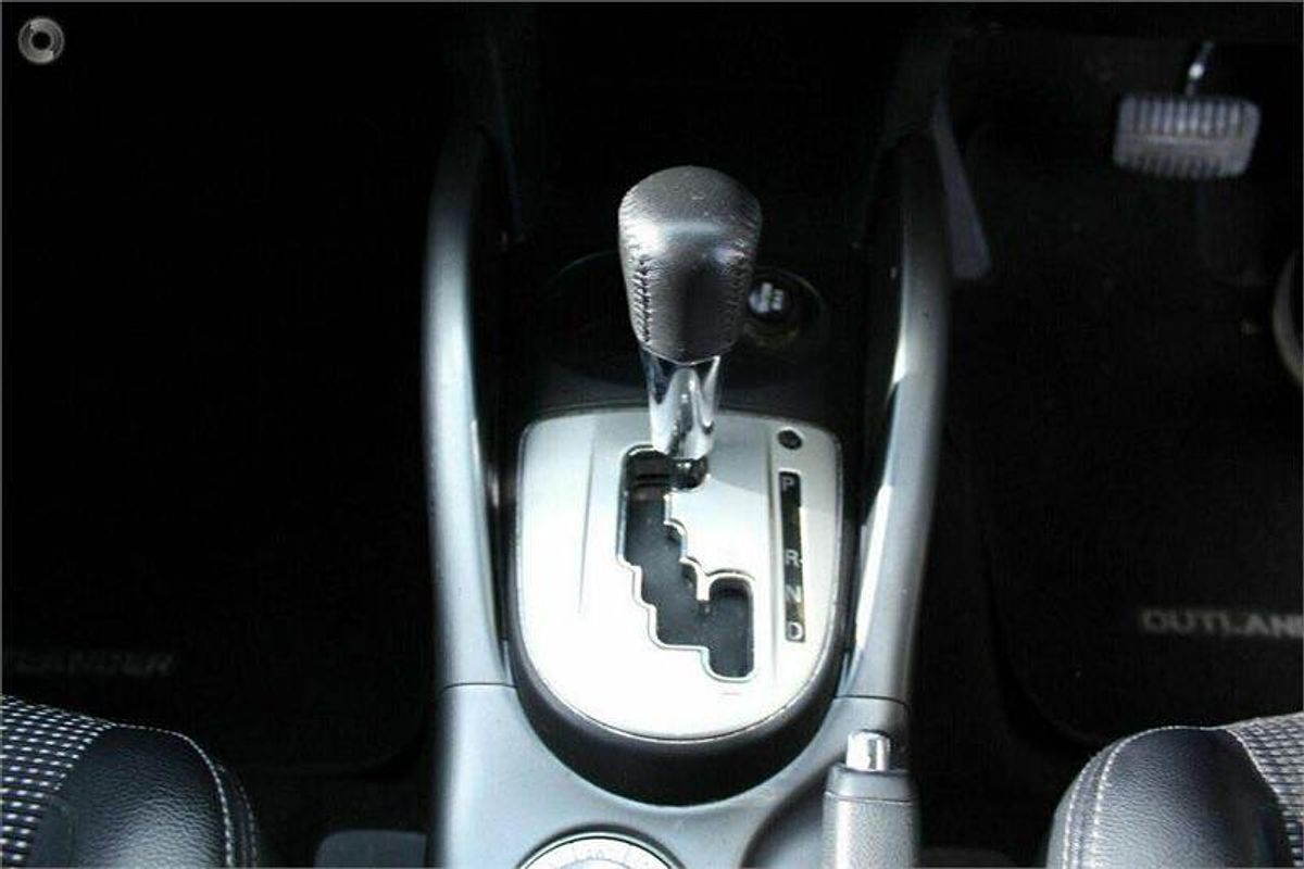 2010 Mitsubishi Outlander RX ZH