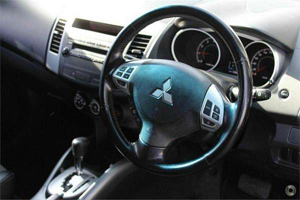 2010 Mitsubishi Outlander RX ZH