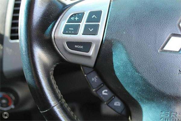 2010 Mitsubishi Outlander RX ZH