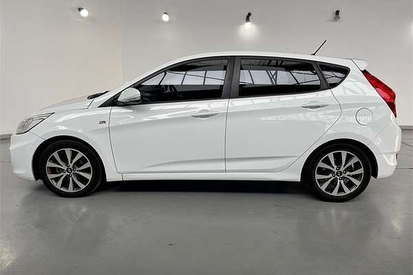 2016 Hyundai ACCENT SR RB4 MY16