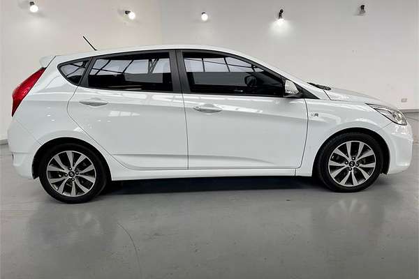 2016 Hyundai ACCENT SR RB4 MY16