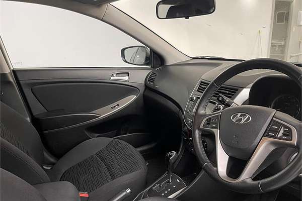 2016 Hyundai ACCENT SR RB4 MY16