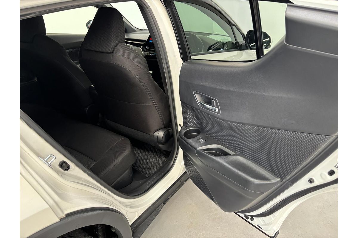2017 Toyota C-HR HYBRID G ZYX10