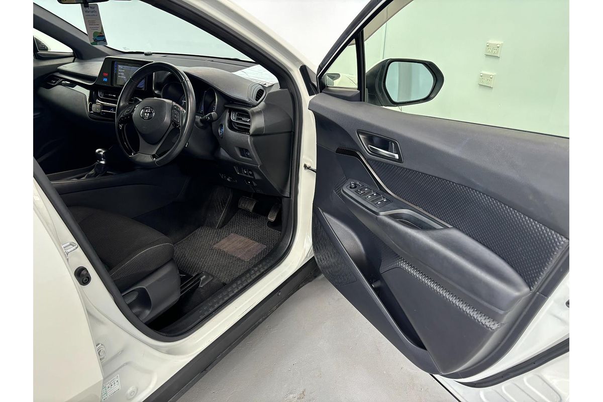 2017 Toyota C-HR HYBRID G ZYX10