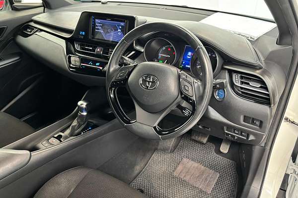 2017 Toyota C-HR HYBRID G ZYX10