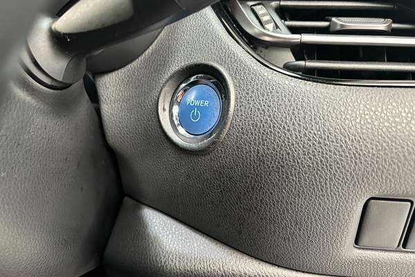 2017 Toyota C-HR HYBRID G ZYX10