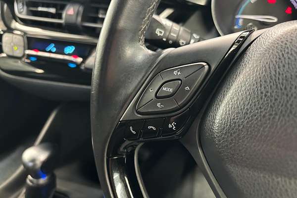 2017 Toyota C-HR HYBRID G ZYX10