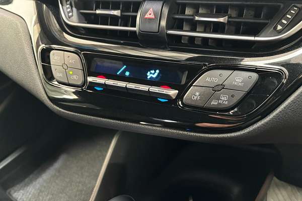 2017 Toyota C-HR HYBRID G ZYX10