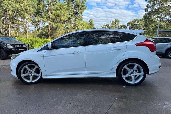 2012 Ford FOCUS TITANIUM LW