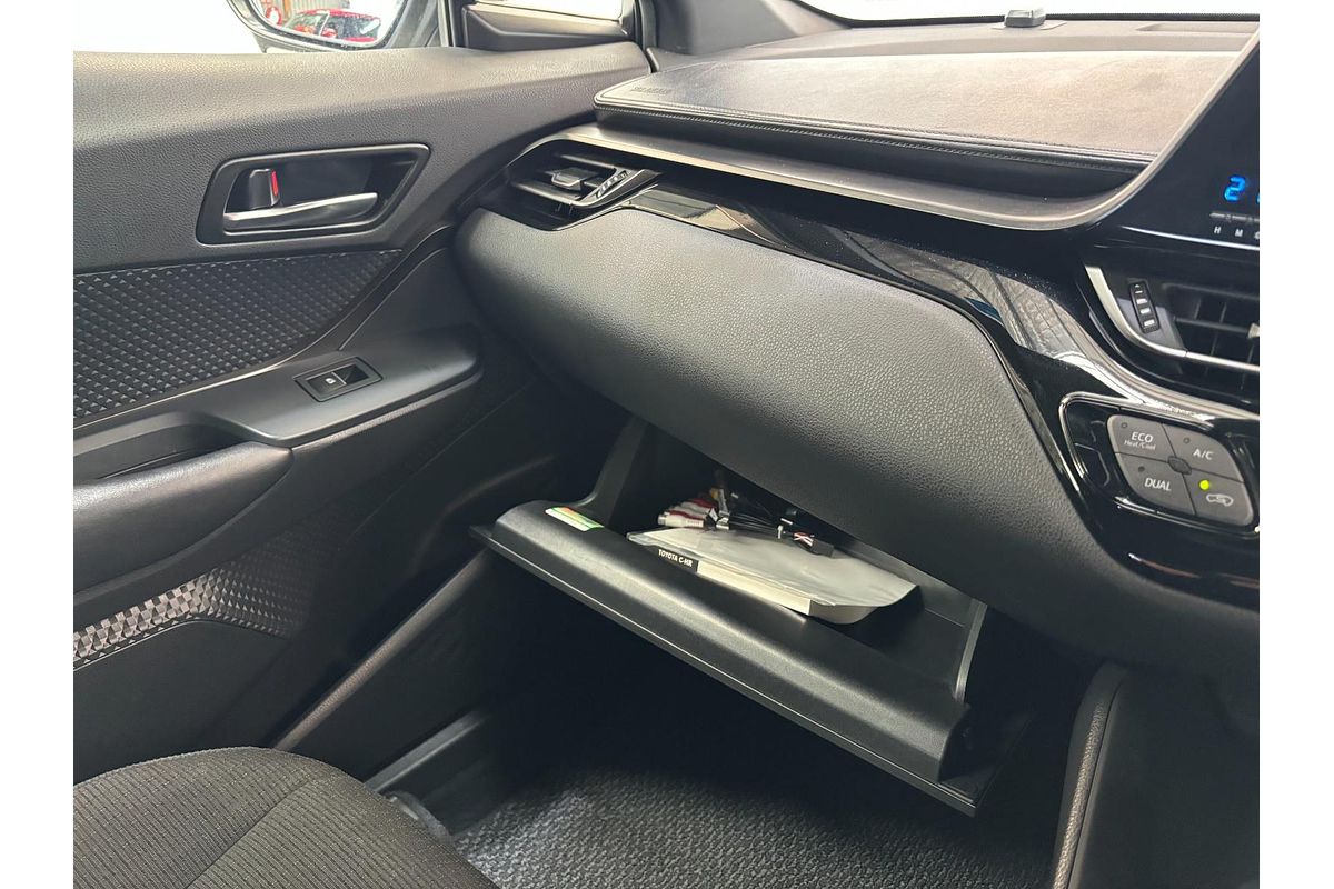 2017 Toyota C-HR HYBRID G ZYX10