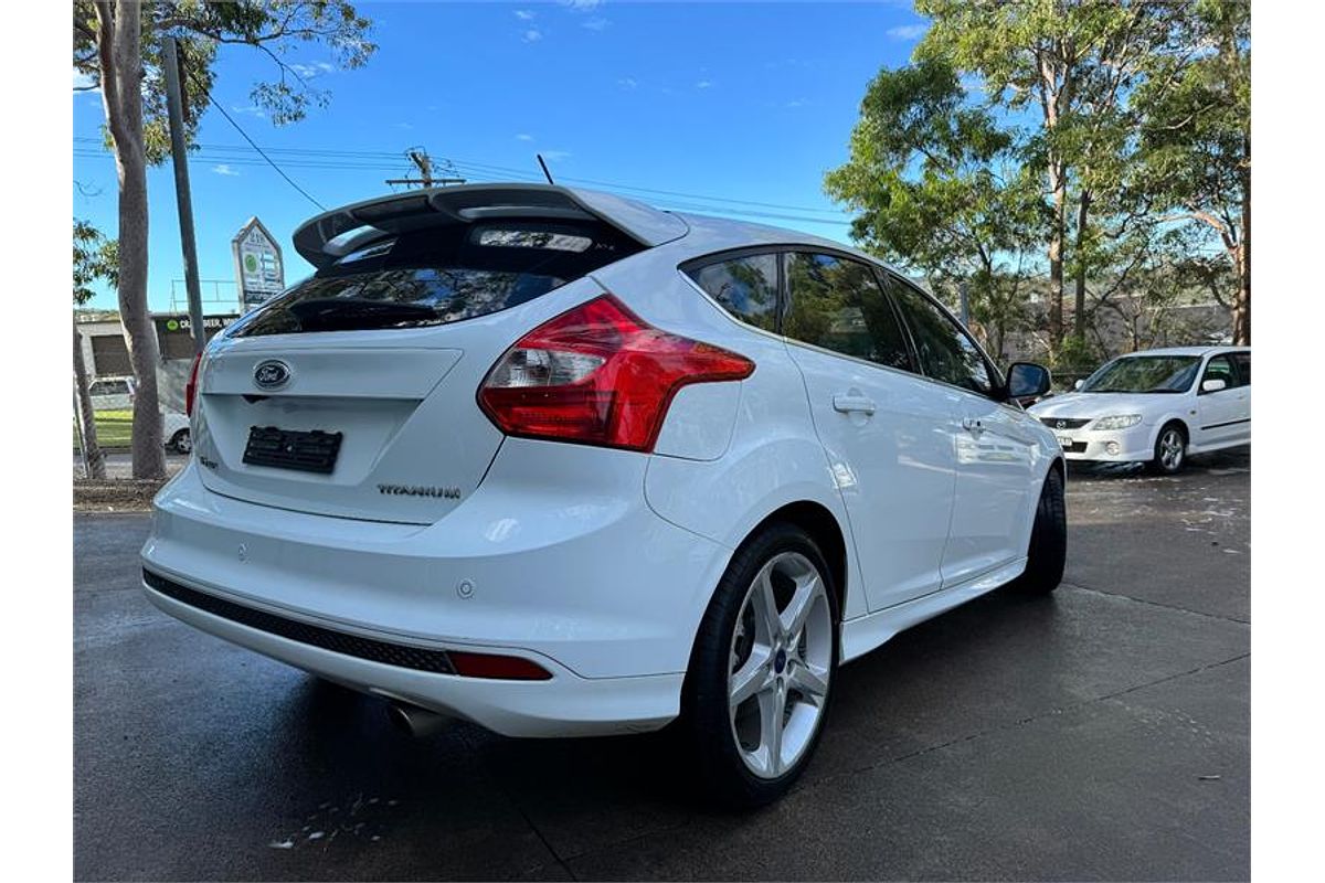 2012 Ford FOCUS TITANIUM LW
