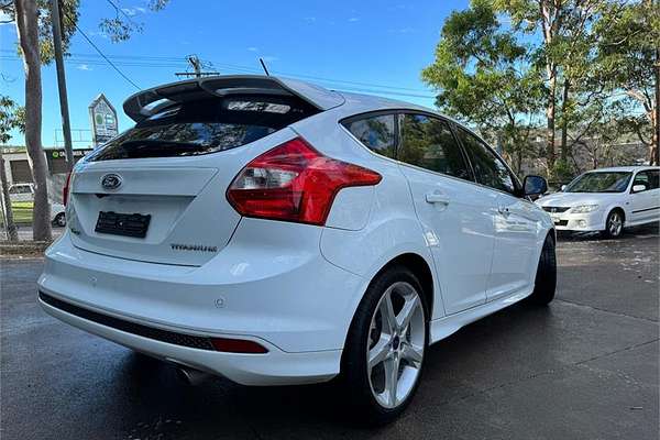 2012 Ford FOCUS TITANIUM LW