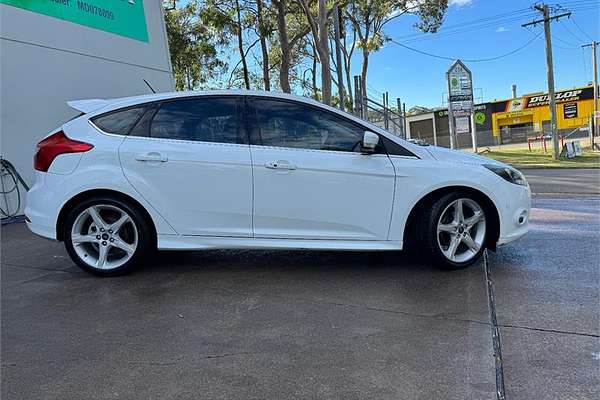 2012 Ford FOCUS TITANIUM LW