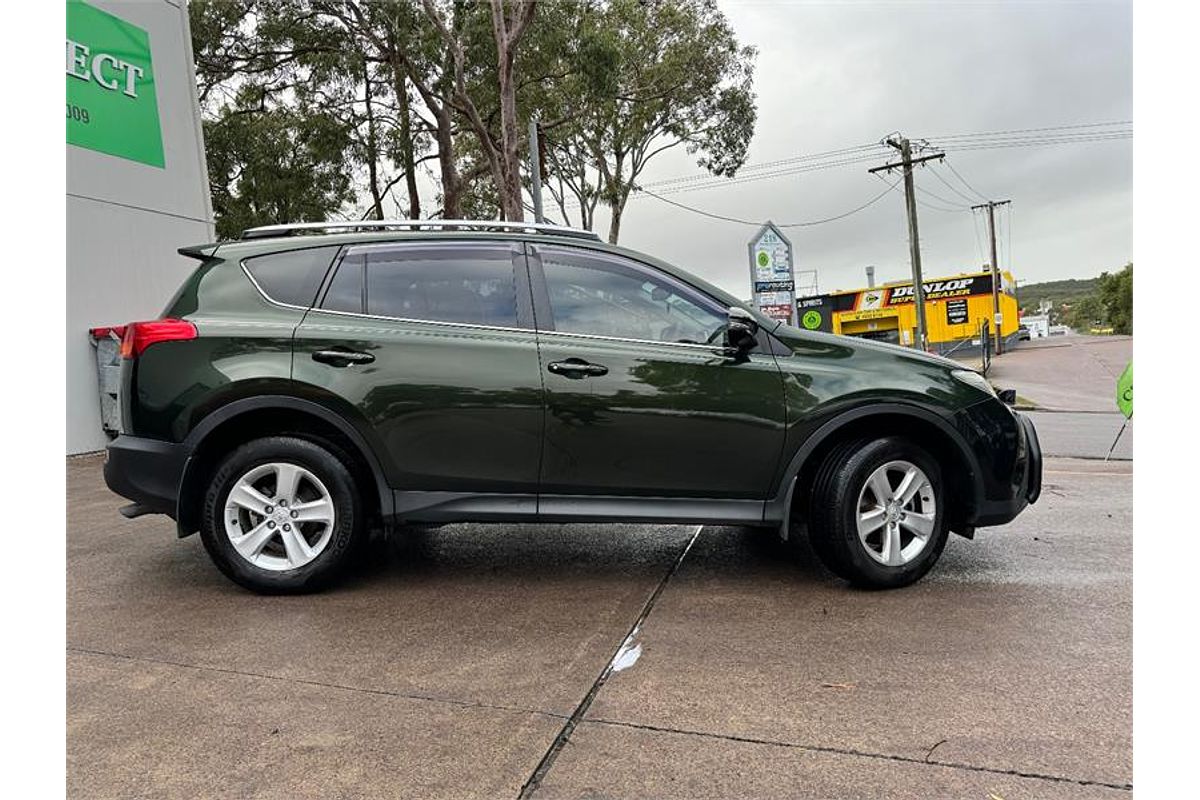 2013 Toyota RAV4 CRUISER (4x4) ASA44R