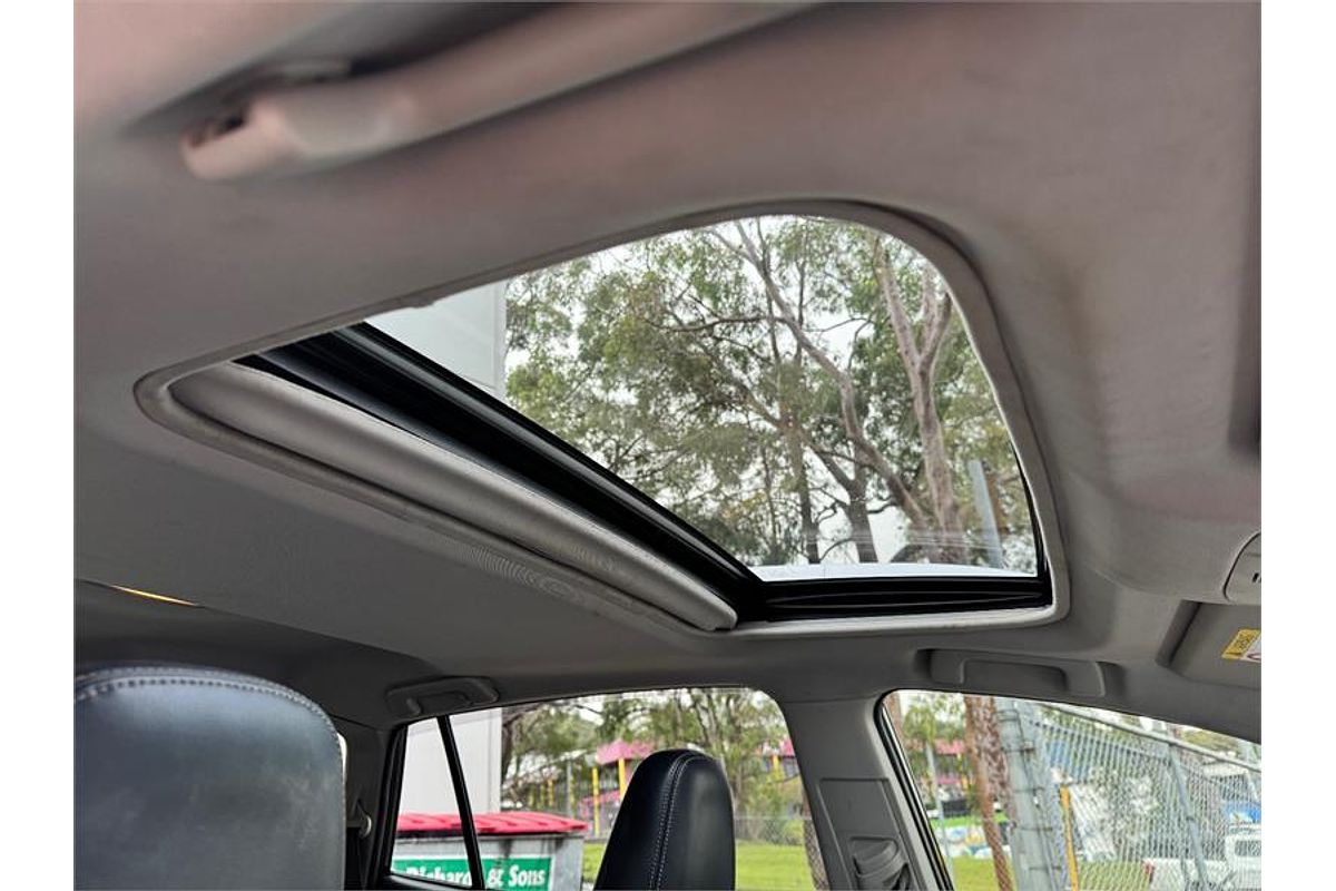 2013 Toyota RAV4 CRUISER (4x4) ASA44R