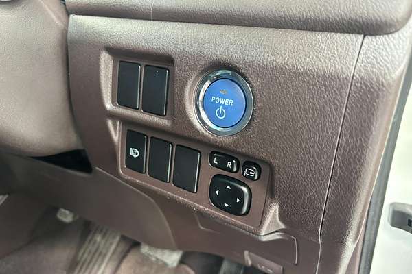 2011 Toyota Sai Hybrid S LED Edition AZK10