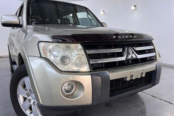 2009 Mitsubishi PAJERO GLX LWB (4x4) NS