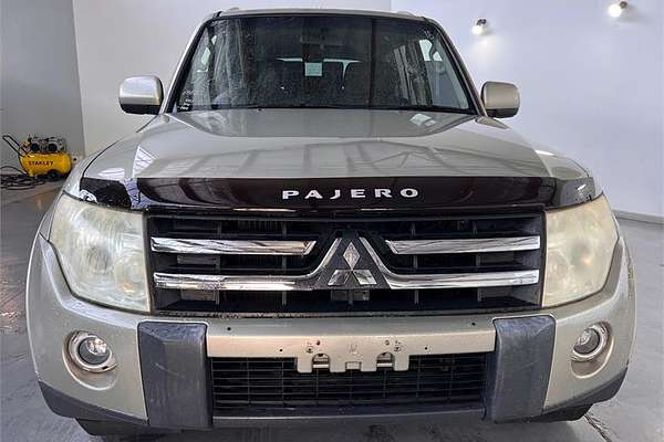 2009 Mitsubishi PAJERO GLX LWB (4x4) NS