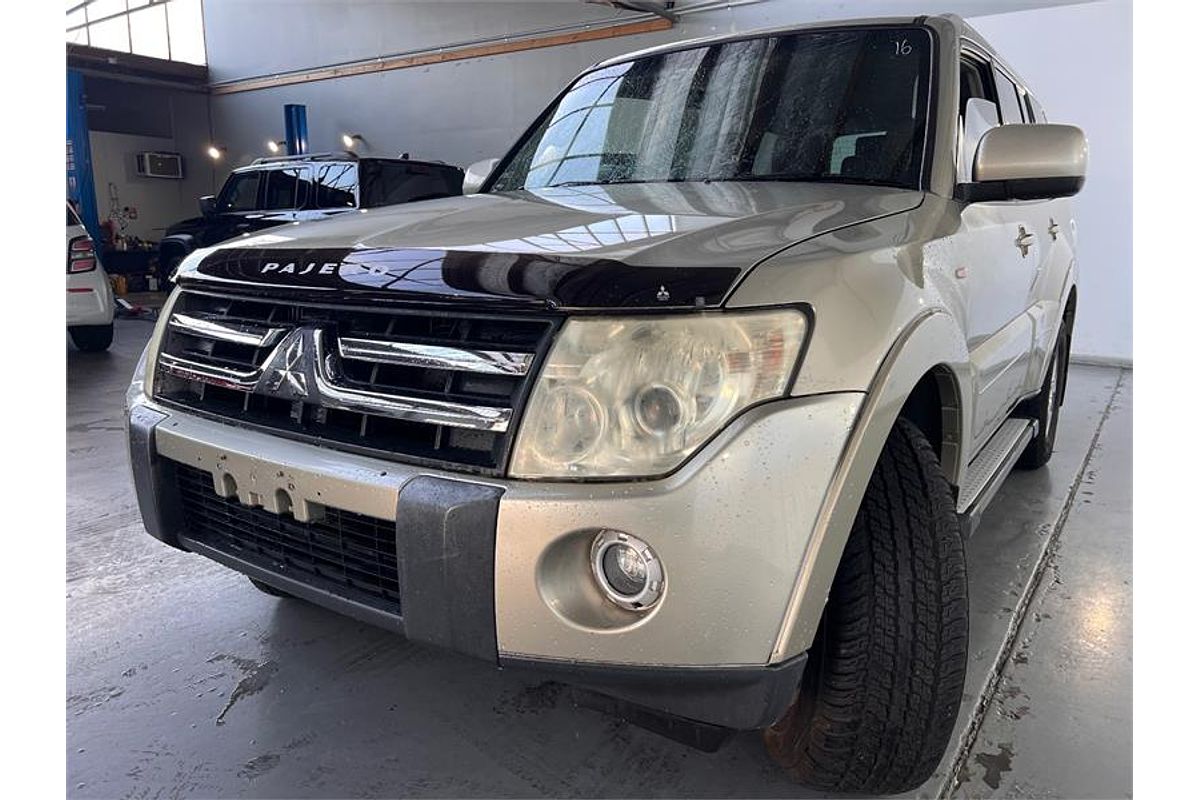 2009 Mitsubishi PAJERO GLX LWB (4x4) NS