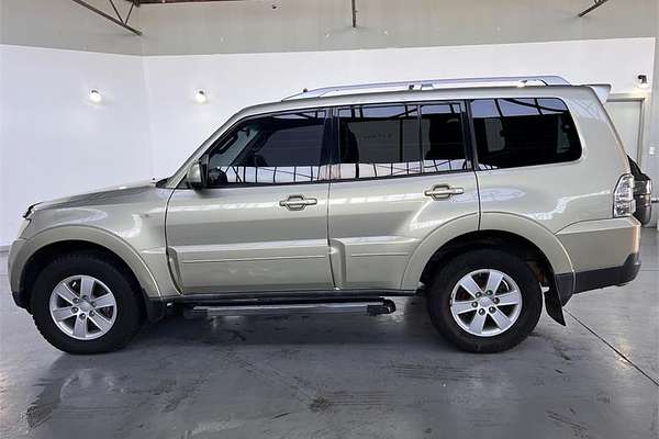 2009 Mitsubishi PAJERO GLX LWB (4x4) NS