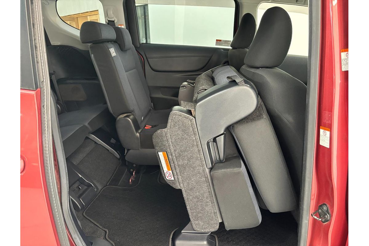 2015 Toyota SIENTA Hybrid G