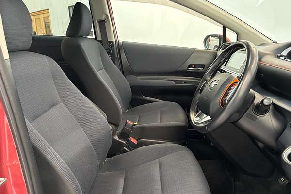 2015 Toyota SIENTA Hybrid G