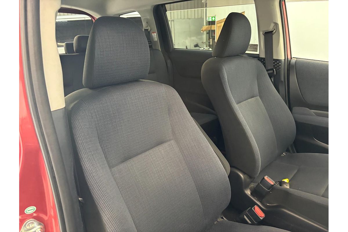 2015 Toyota SIENTA Hybrid G