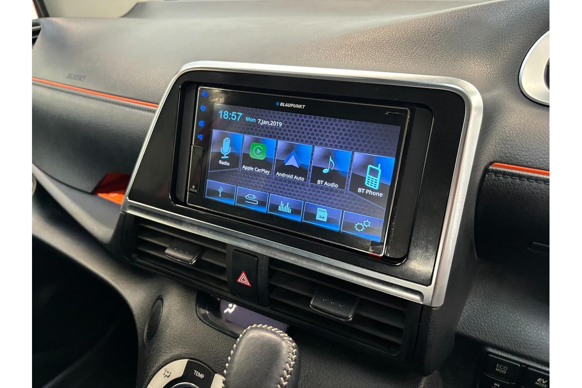 2015 Toyota SIENTA Hybrid G
