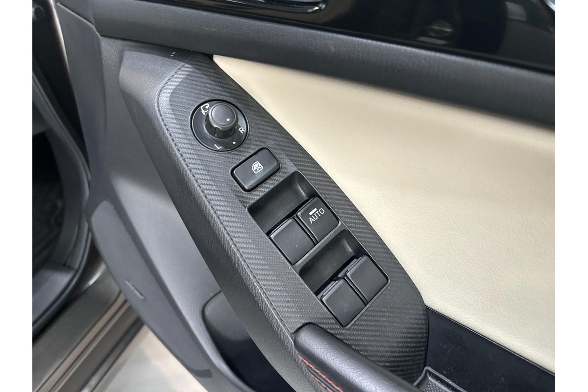 2013 Mazda AXELA Hybrid S L-PKG