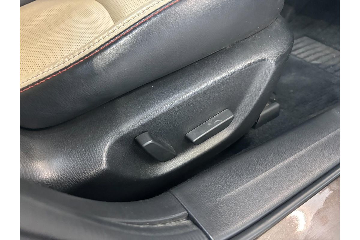2013 Mazda AXELA Hybrid S L-PKG