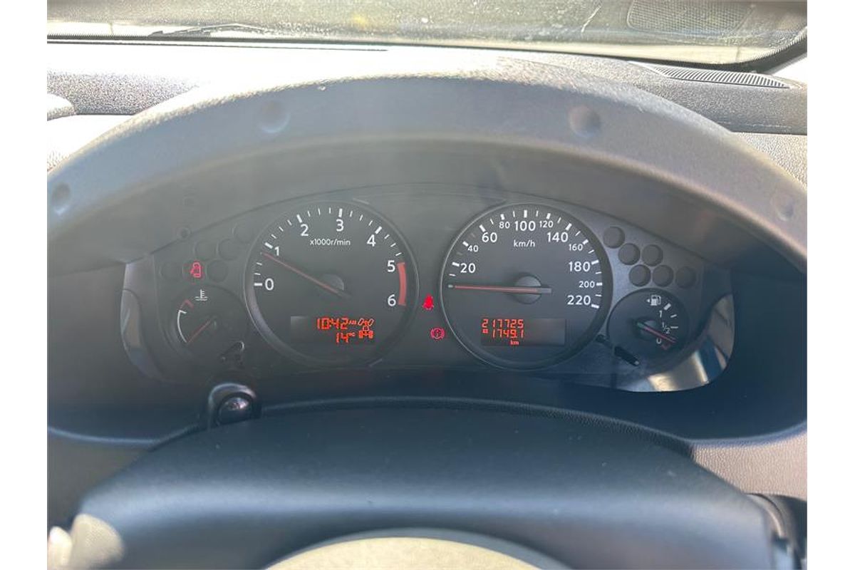 2010 Nissan NAVARA ST-X (4x4) D40