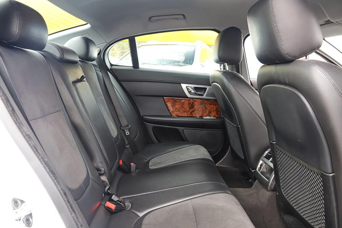 2013 Jaguar XF Luxury X250