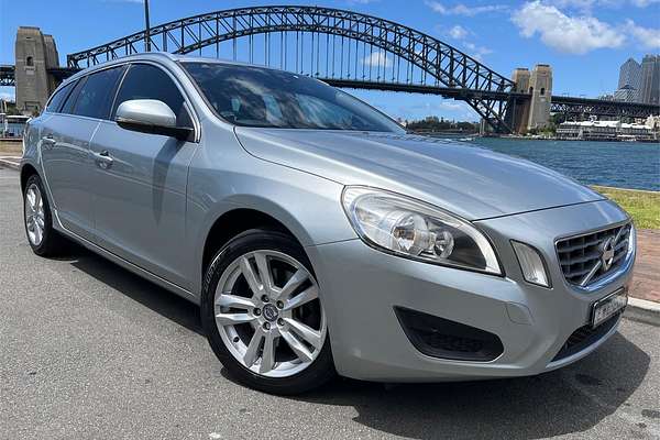 2013 Volvo V60 T4