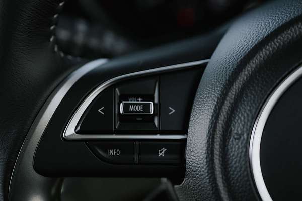 2024 Suzuki Swift Hybrid Plus UZ
