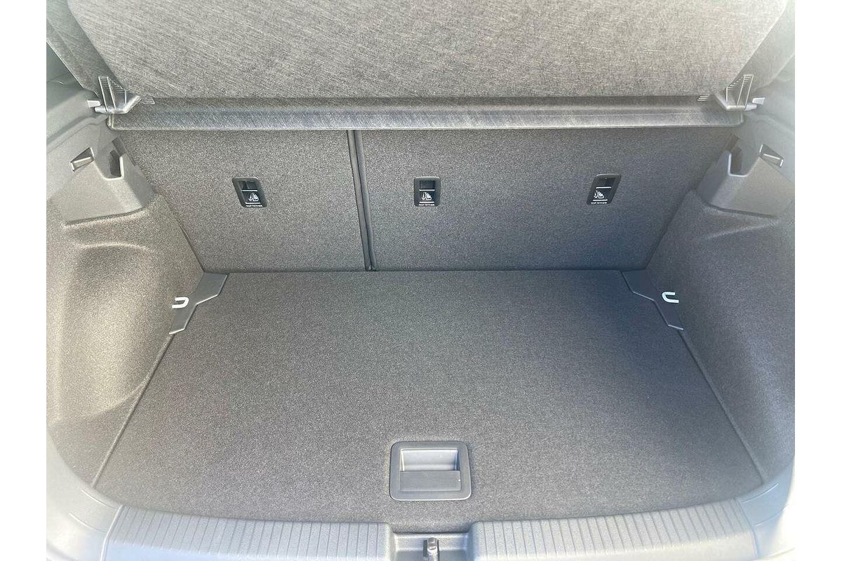 2024 Volkswagen T-Cross 85TSI R-Line D31
