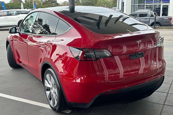 2022 Tesla Model Y Rear-Wheel Drive